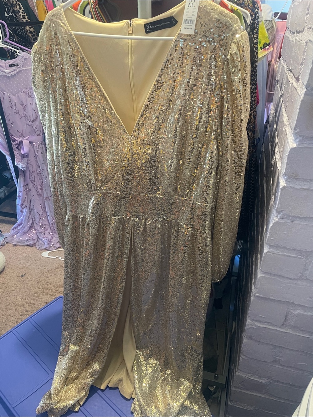 NY Collection Gold Sequin V-Neck Formal Gown
